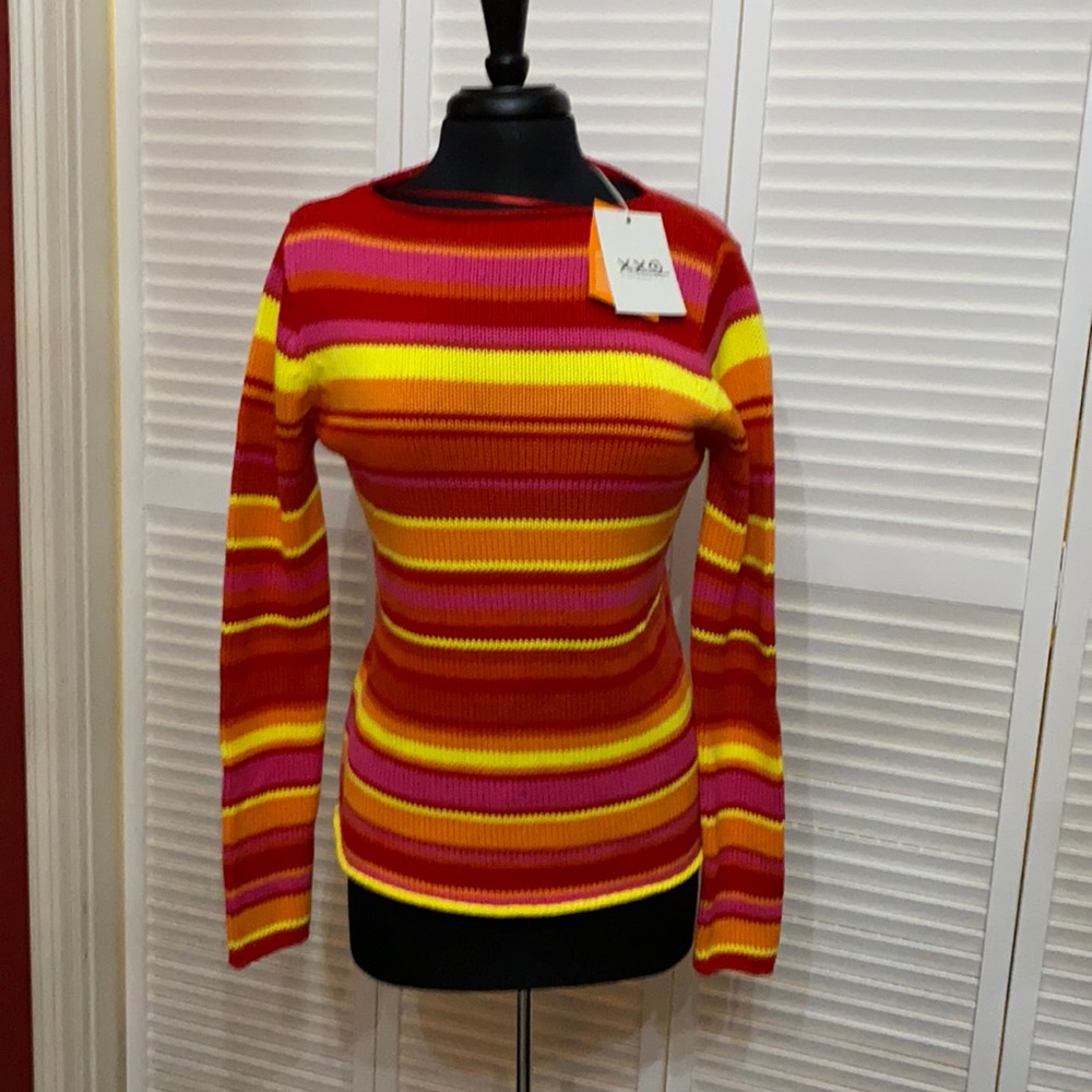 Isaac Mizarahi beautiful colorful sweater🙂